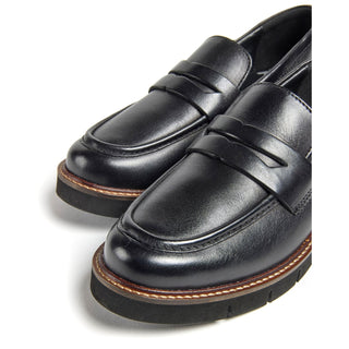 Pod Kaltin Womens Loafer Shoes